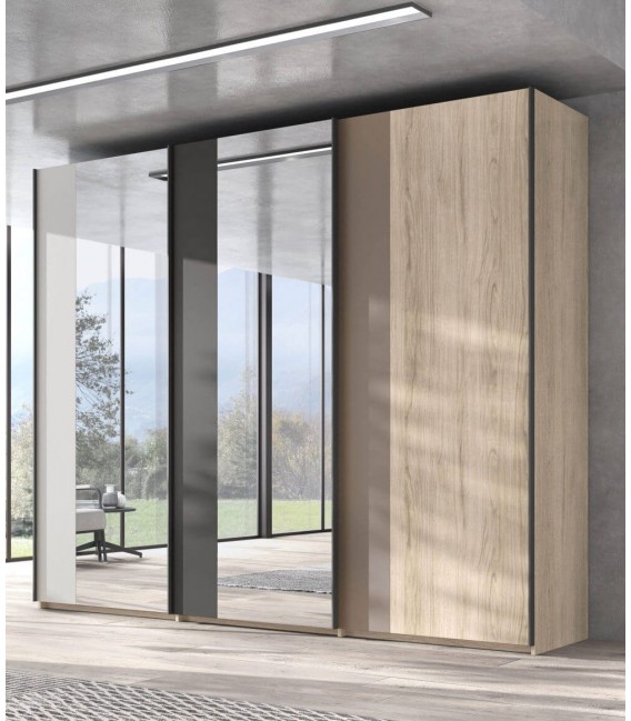 Armario ropero de calidad con una amplia modulación