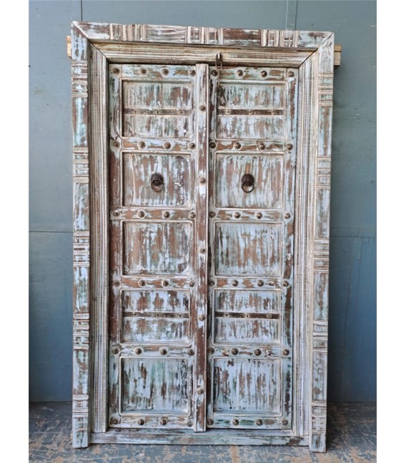 Puerta Antigua de Madera Tallada  Aplicaciones en Metal Azul Decapado Mdmhogar1