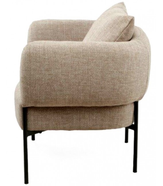 Butaca moderna tapizada en chenilla color topo con patas de metal. Mdmhogar3