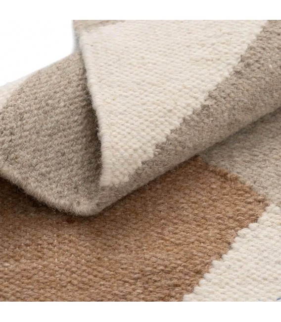 Alfombra boho de lana y algodón con diseño geométrico tonos neutros. Mdmhogar2