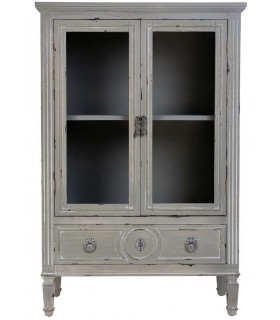 Vitrina clásica baja, madera gris rozado y pátina blanca artesanal. Mdmhogar1