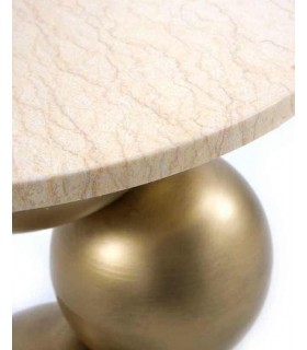 Mesita auxiliar art decó en mármol crema y metal dorado envejecido. Mdmhogar1