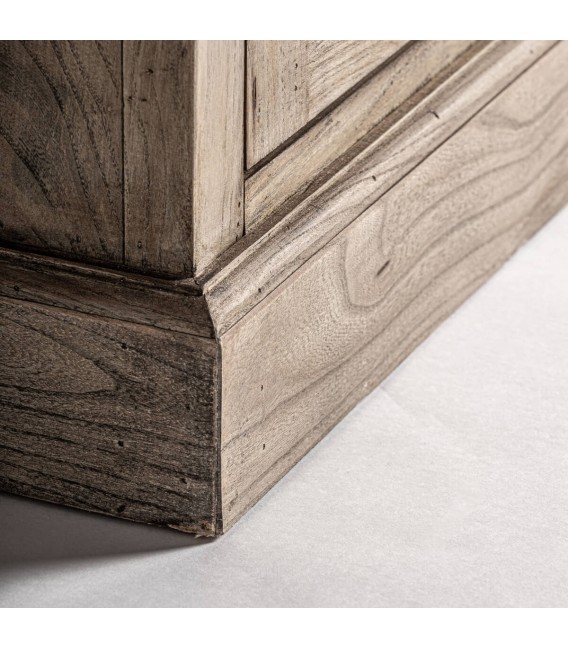 Vitrina alta colonial de madera natural con diseño artesanal Mdmhogar6