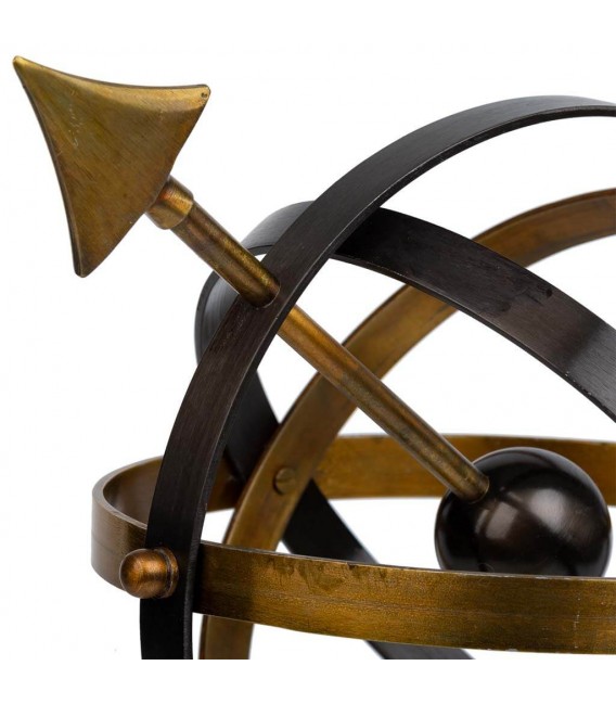 Figura decorativa clásica de metal en dorado y negro, estilo atemporal 2