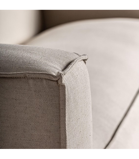 Sofá XXL de líneas rectas y tapizado blanco roto, estilo elegante5