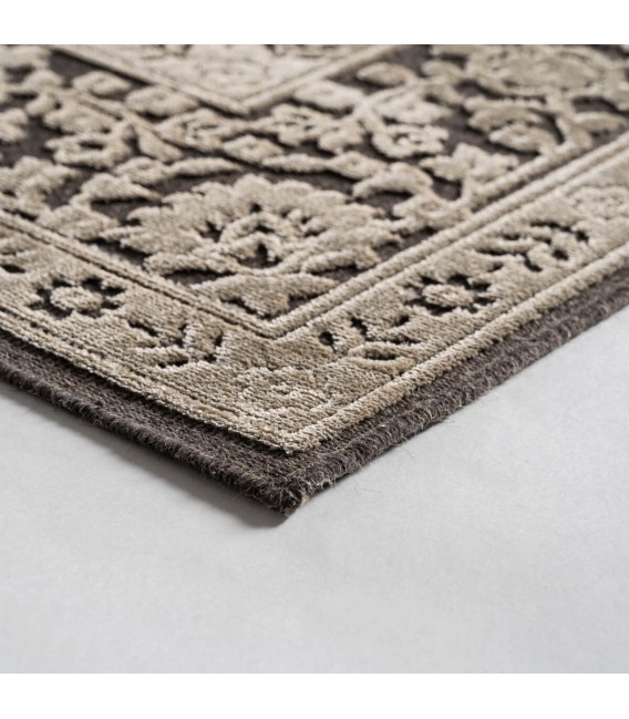 Alfombra XXL clásica en viscosa con relieve beige y fondo gris oscuro3