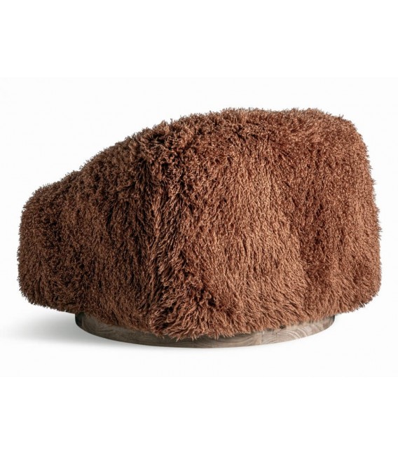 Sillón grande marrón con textura pelo largo. Confort alpino.2