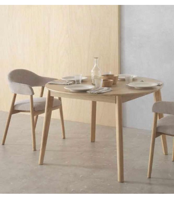 Mesa redonda extensible de madera estilo nórdico con acabado natural. Mdmhogar