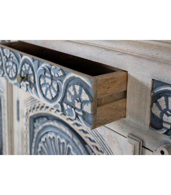 Aparador étnico de mango tallado en blanco y azul con 3 puertas.3