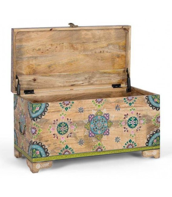 Baúl étnico de madera maciza pintado a mano con vivos colores. 1