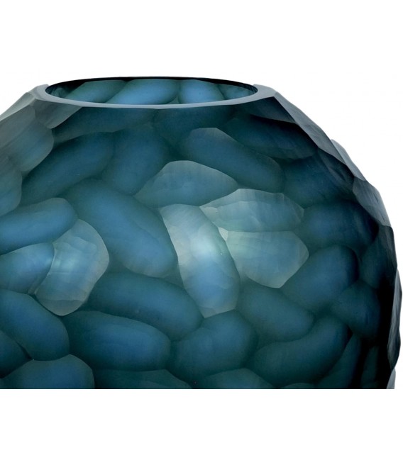Jarrón contemporáneo de cristal tallado glaseado en azul.