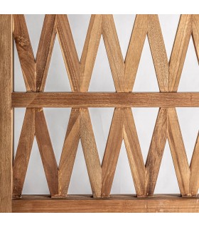 Biombo artesanal de madera de teca estilo colonial y acabado natural.