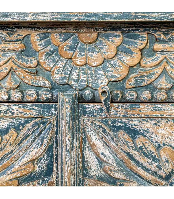 Aparador tallado de mango, 4 puertas, acabado gris azulado decapado. 5