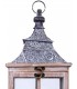 Farol de madera natural y metal repujado en gris, estilo clásico vintage. 3