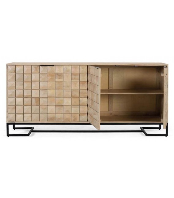 Aparador boho de madera natural tallada y base metálica negra. 1