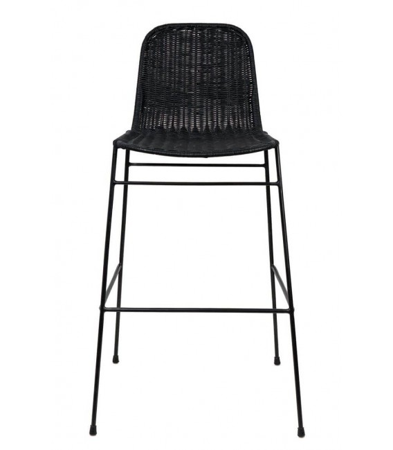 Taburete boho negro con asiento de ratán trenzado y metal negro.