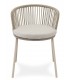 Silla exterior beige en metal y cuerda con cojín incluido.