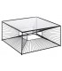 Mesa centro cuadrada de metal negro con tapa de cristal clara.