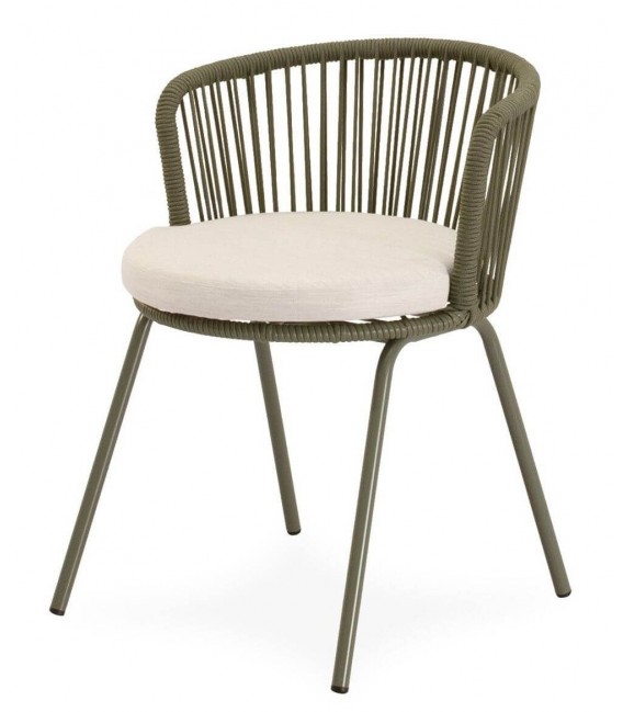 Silla exterior verde y crudo de metal y cuerda con cojín incluido. Mdmhogar