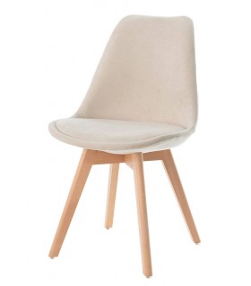 Silla de comedor beige estilo nórdico con patas de madera natural. Mdmhogar