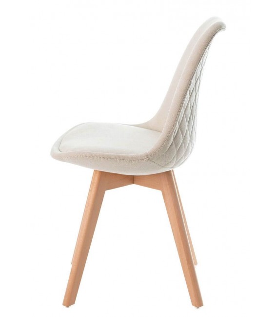 Silla de comedor beige estilo nórdico con patas de madera natural. 1