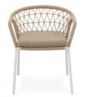 Sillón exterior de metal blanco con cojín y cuerda beige resistente. 1