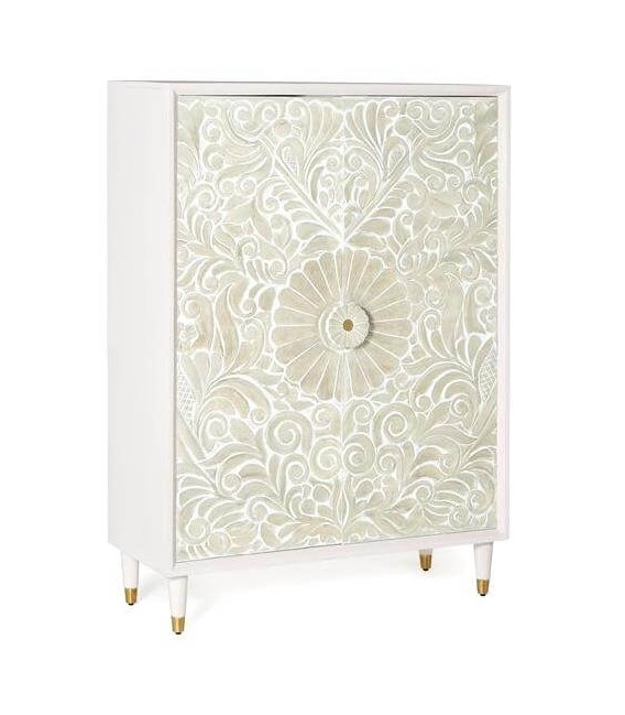 Armario alacena puertas talladas acabado blanco y beige.