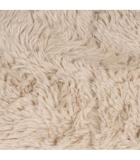 Sofá 4 plazas XL estilo boho tapizado en tela beige de pelo largo. 4