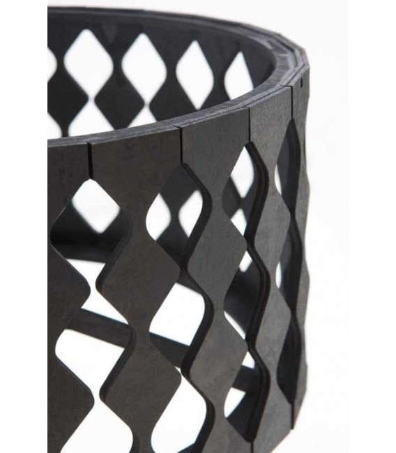 Lámpara sobremesa de metal negro con pantalla en contrachapado negro. 1