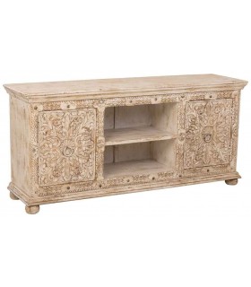Mueble TV tallado blanco roto con puertas estilo étnico artesanal.