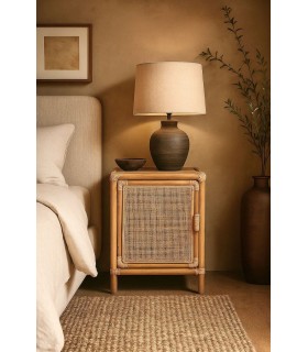 Mesita de noche boho de madera y ratán natural artesanal. Mdmhogar