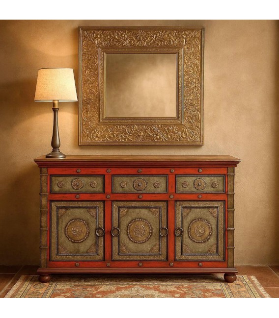Aparador étnico de madera roja, detalles dorados y aire artesanal. Mdmhogar