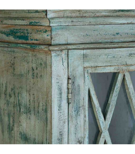 Vitrina boho turquesa envejecida con celosía, ideal para decorar. 4