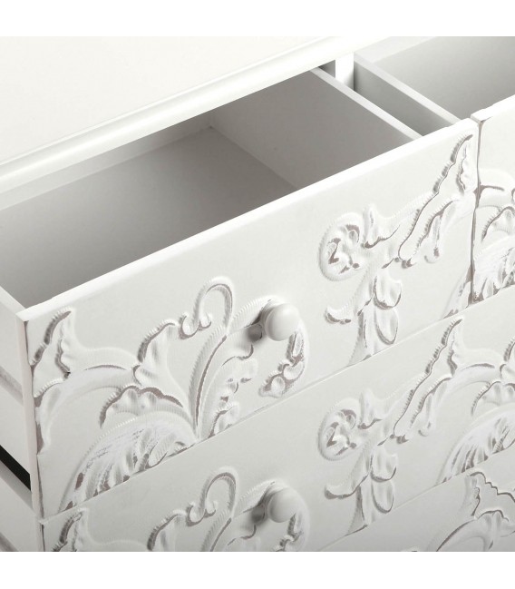 Cómoda romántica blanca de madera tallada con cuatro cajones. 3