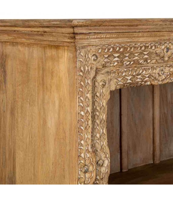 Estantería étnica de madera natural tallada a mano con baldas. 3