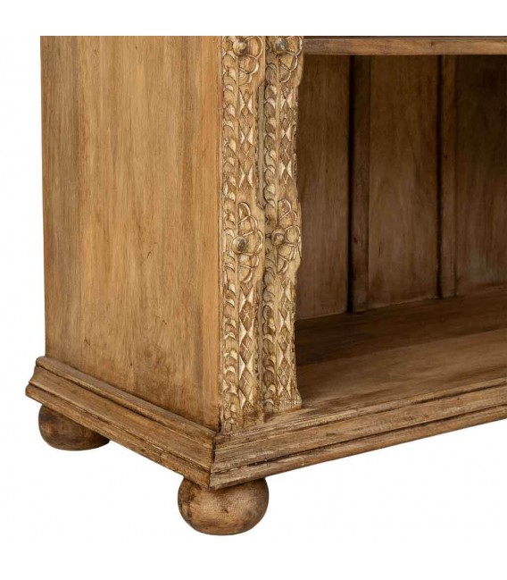 Estantería étnica de madera natural tallada a mano con baldas. 5