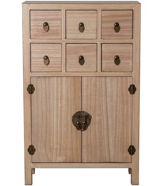 Taquillón oriental con madera natural y herrajes metálicos bronce. 1